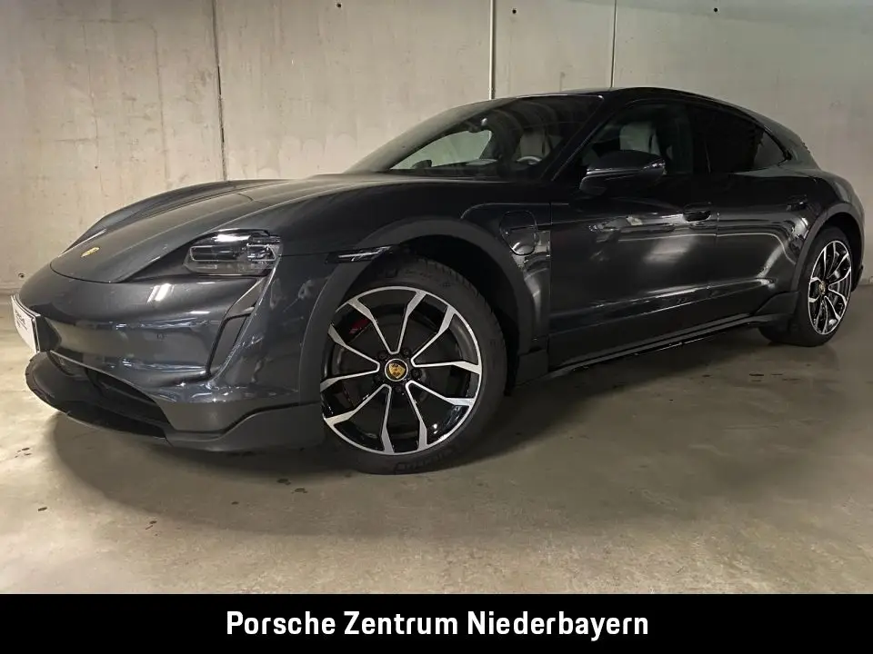 Photo 1 : Porsche Taycan 2023 Not specified