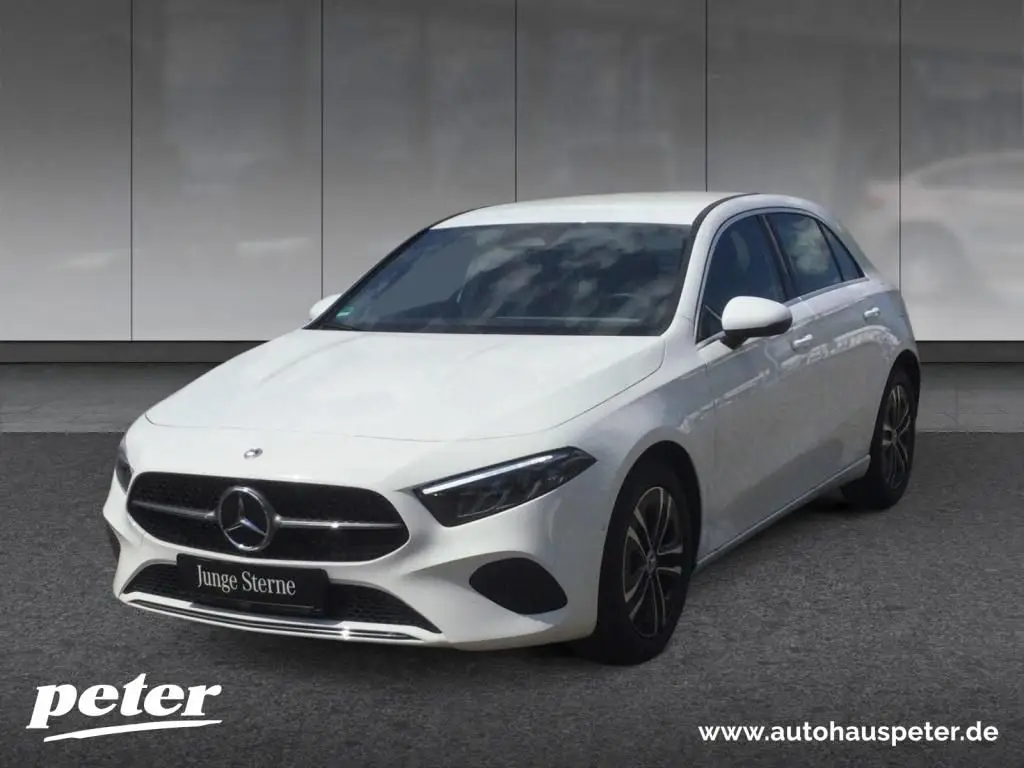 Photo 1 : Mercedes-benz Classe A 2023 Petrol