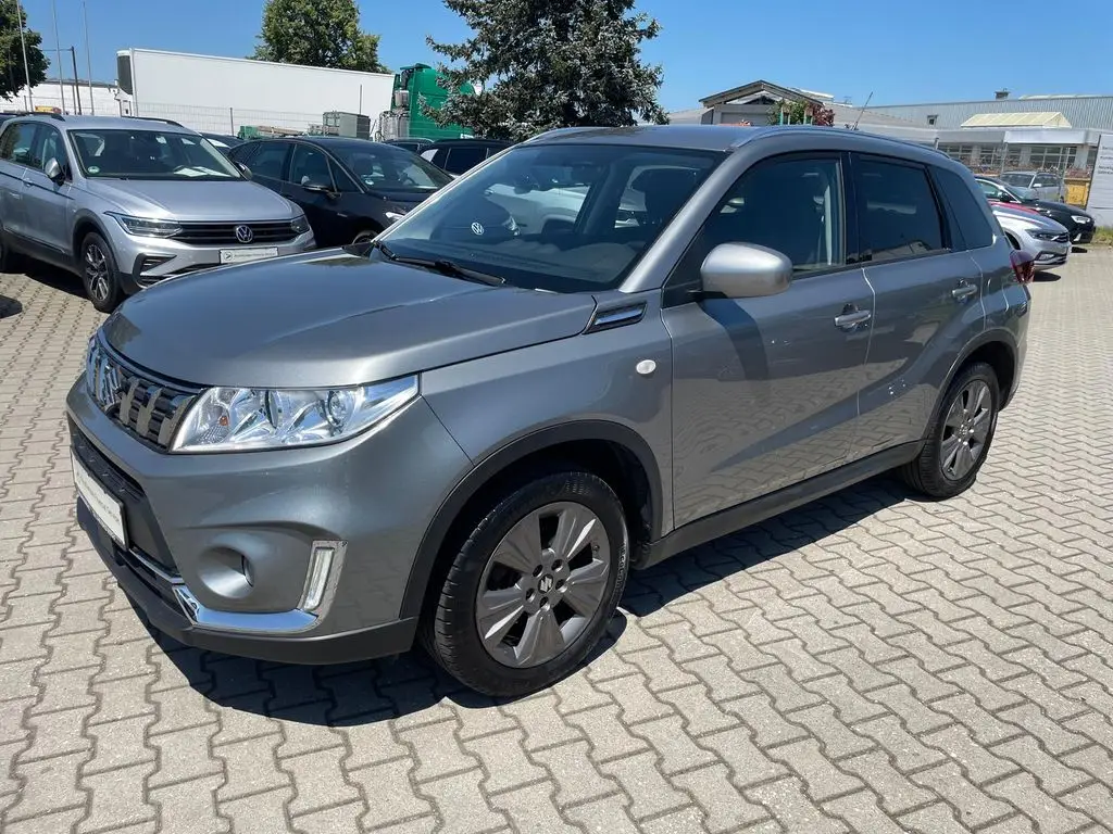 Photo 1 : Suzuki Vitara 2020 Petrol