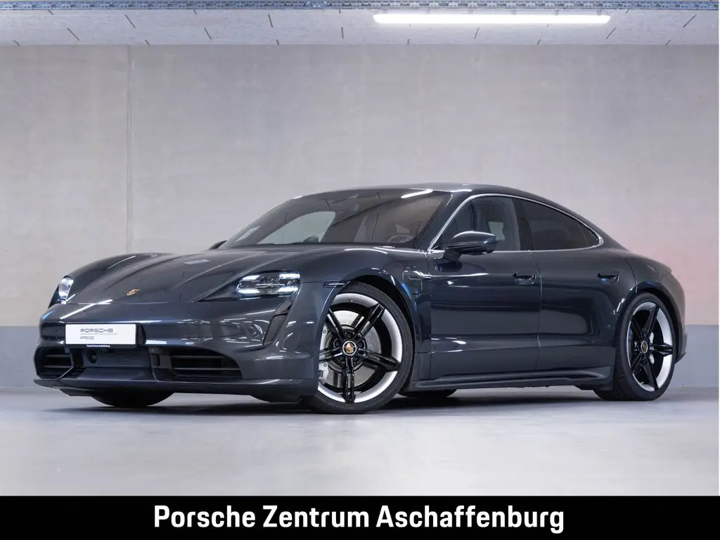 Photo 1 : Porsche Taycan 2020 Not specified