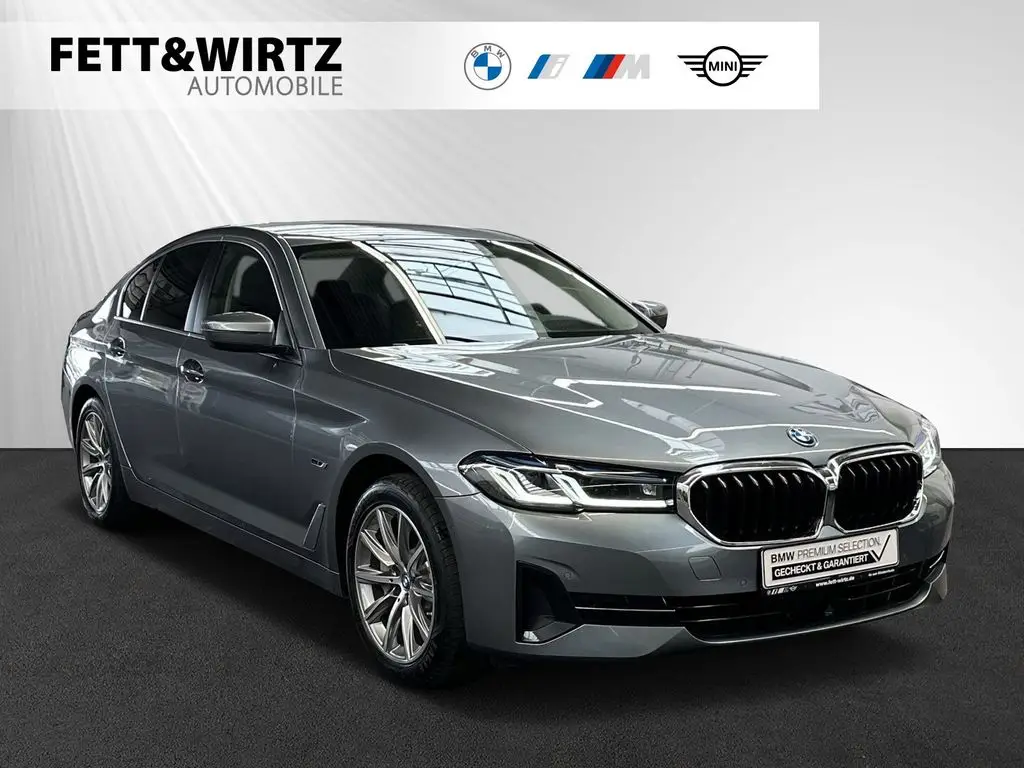 Photo 1 : Bmw Serie 5 2022 Hybrid