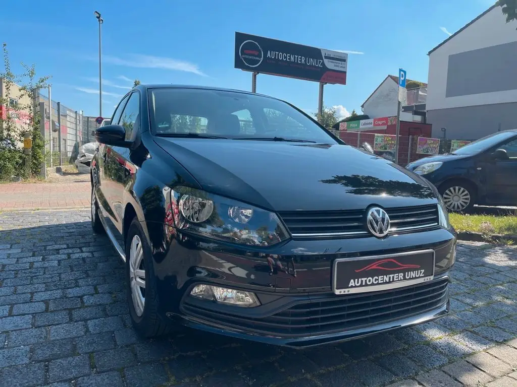 Photo 1 : Volkswagen Polo 2016 Petrol