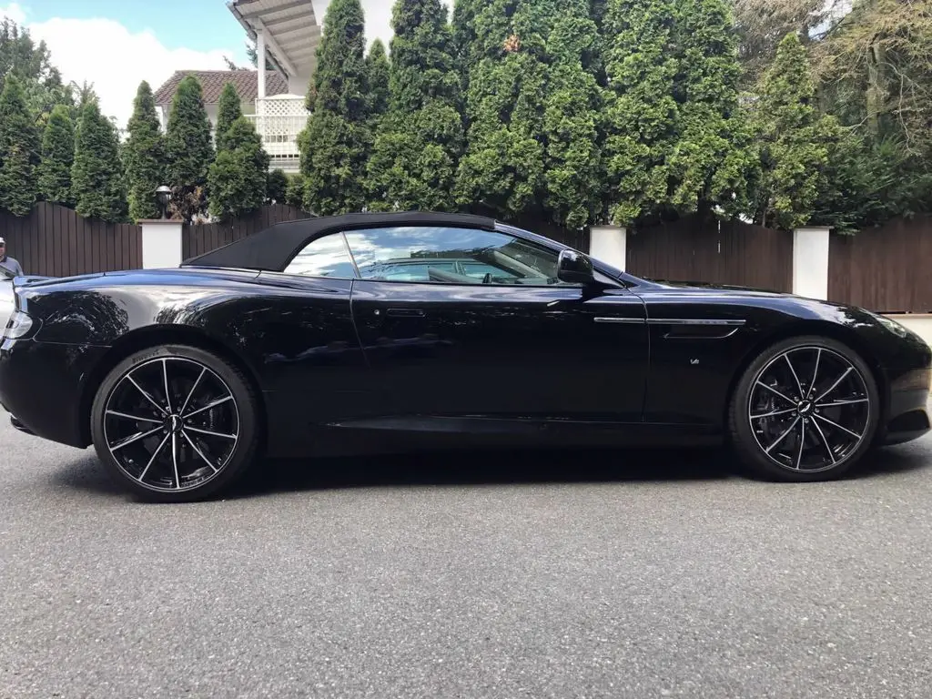 Photo 1 : Aston Martin Db9 2016 Essence