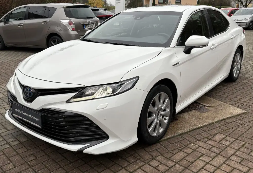 Photo 1 : Toyota Camry 2020 Hybrid