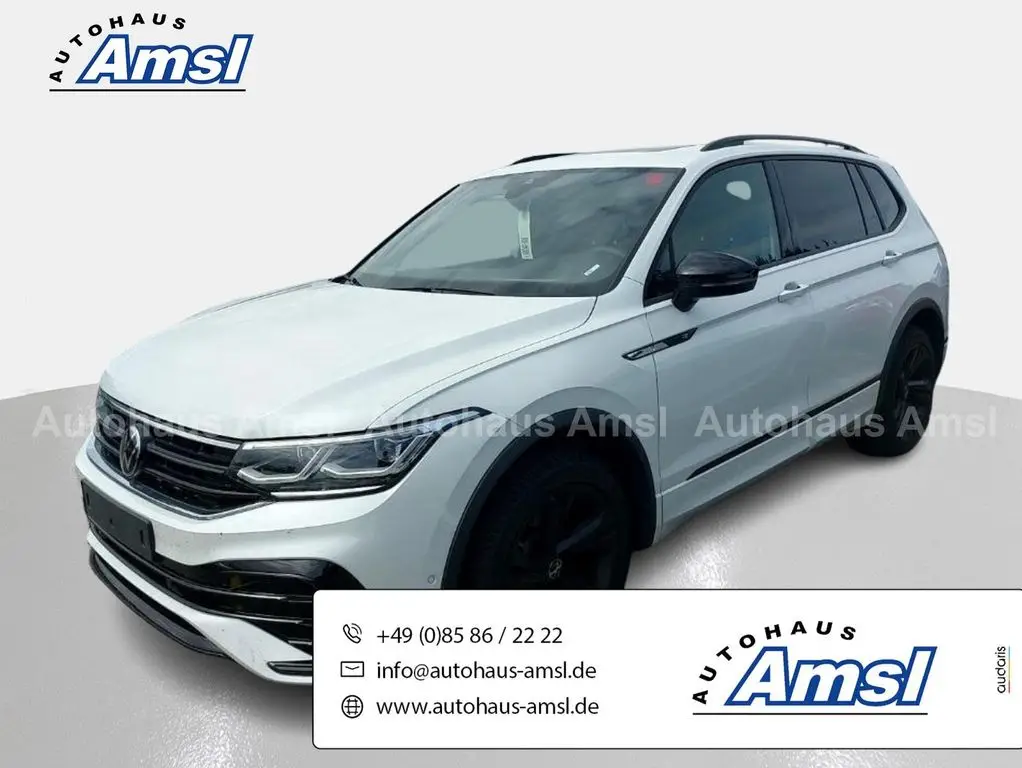 Photo 1 : Volkswagen Tiguan 2024 Essence