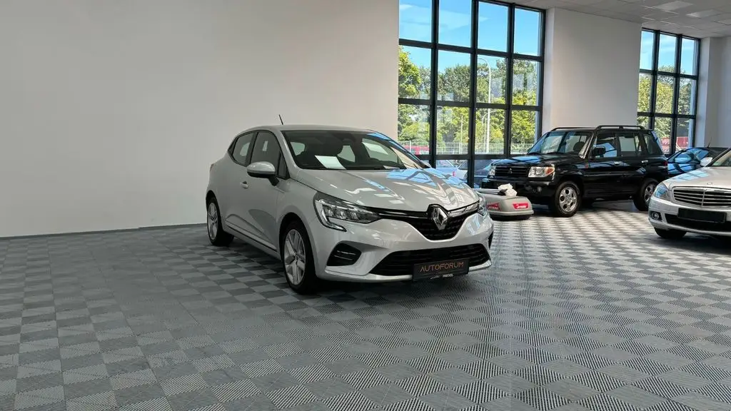 Photo 1 : Renault Clio 2020 Petrol