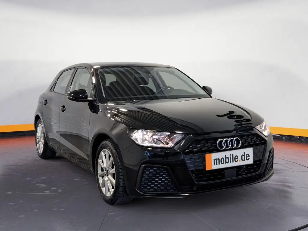 Photo 1 : Audi A1 2022 Essence