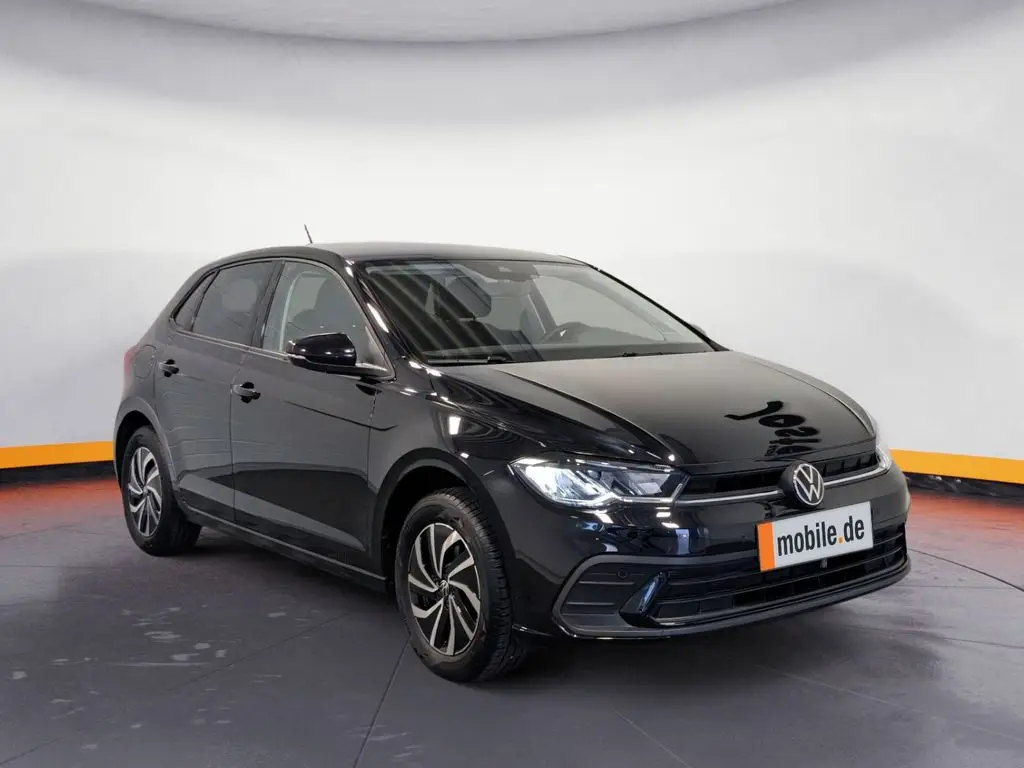 Photo 1 : Volkswagen Polo 2023 Petrol