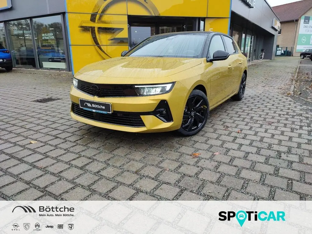 Photo 1 : Opel Astra 2023 Essence