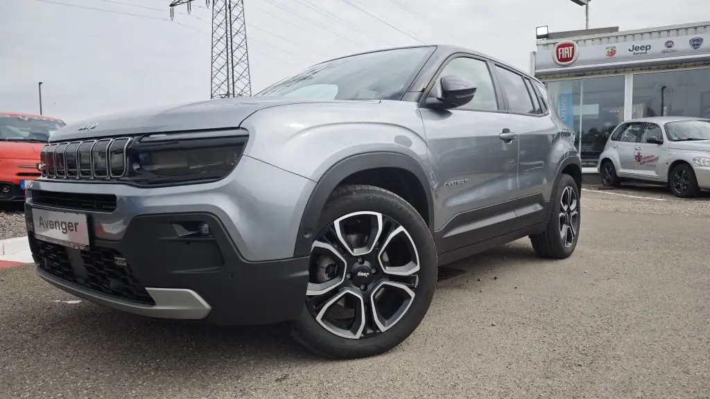 Photo 1 : Jeep Avenger 2023 Non renseigné