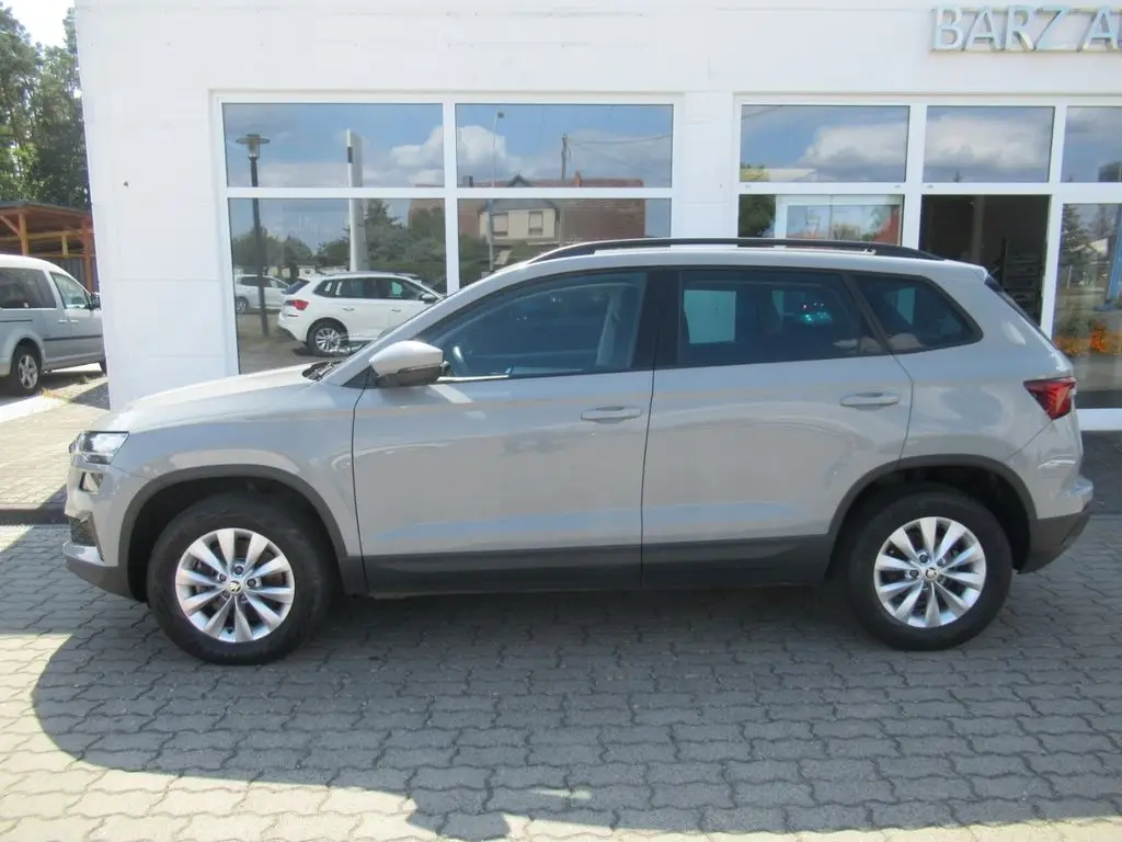 Photo 1 : Skoda Karoq 2022 Petrol