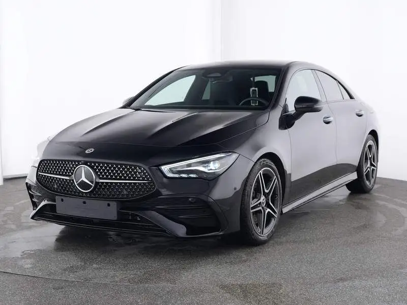 Photo 1 : Mercedes-benz Classe Cla 2023 Petrol