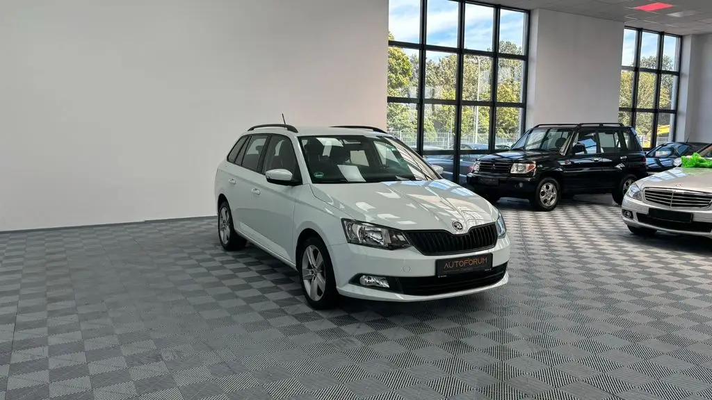 Photo 1 : Skoda Fabia 2018 Essence