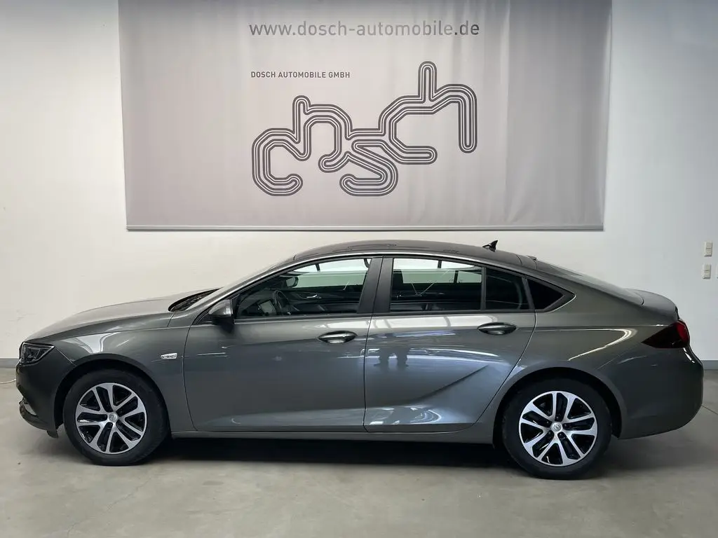 Photo 1 : Opel Insignia 2019 Diesel