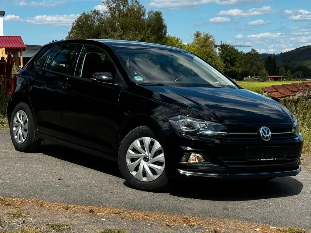 Photo 1 : Volkswagen Polo 2018 Petrol