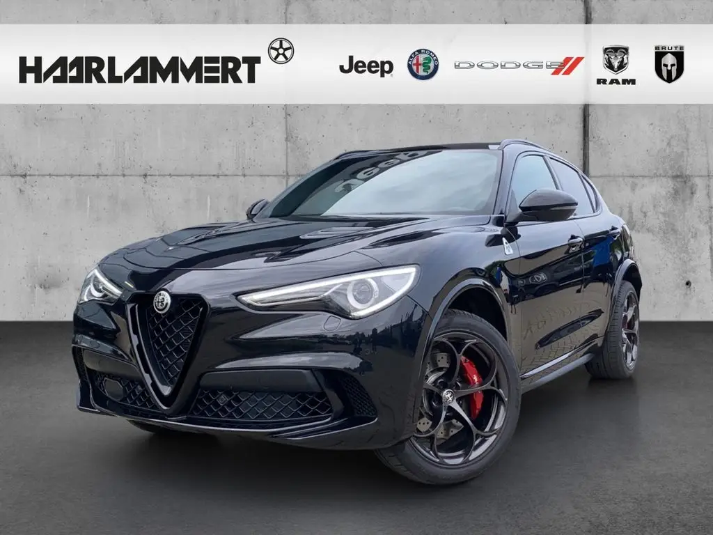 Photo 1 : Alfa Romeo Stelvio 2022 Petrol