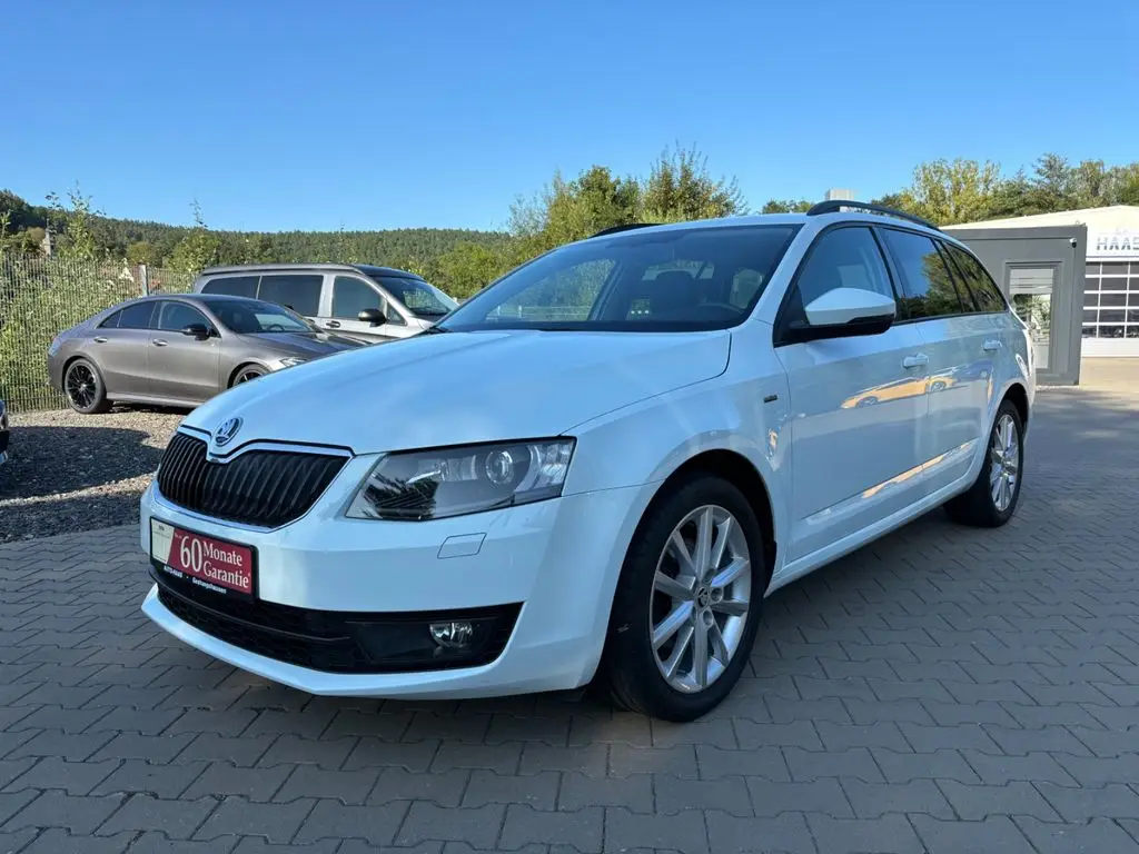 Photo 1 : Skoda Octavia 2016 Petrol