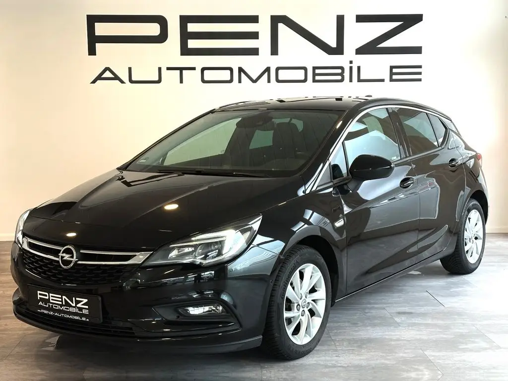 Photo 1 : Opel Astra 2017 Petrol