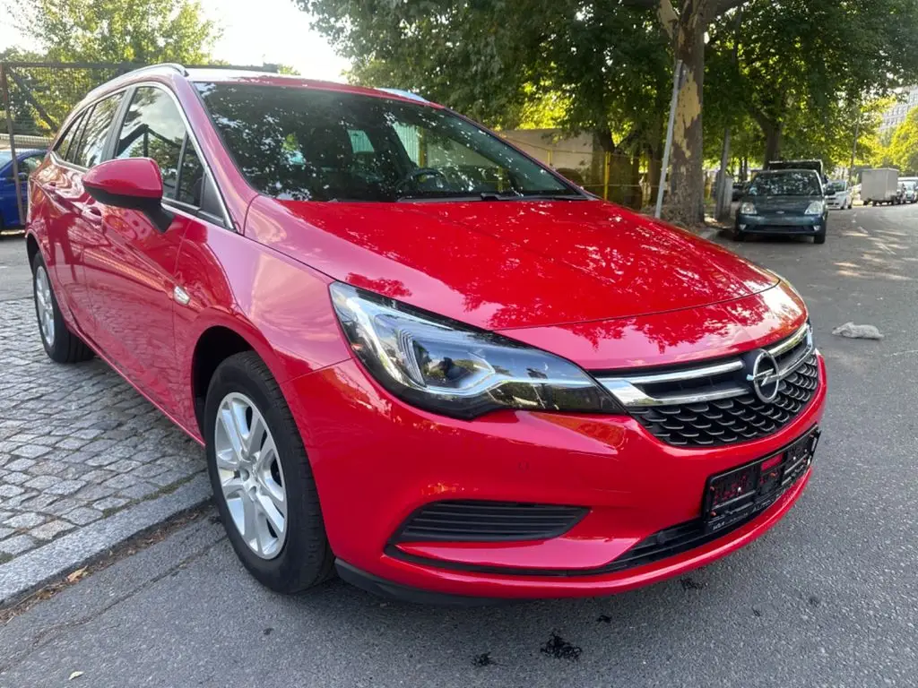 Photo 1 : Opel Astra 2018 Autres