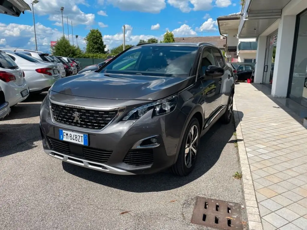 Photo 1 : Peugeot 3008 2018 Diesel