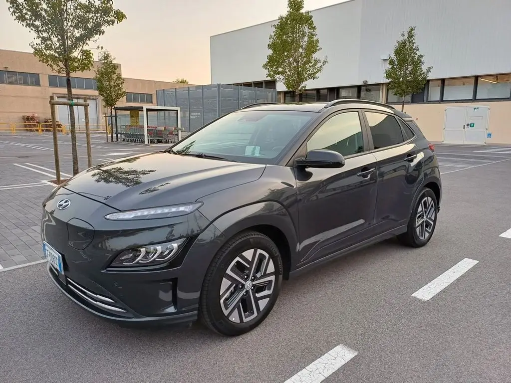 Photo 1 : Hyundai Kona 2021 Non renseigné