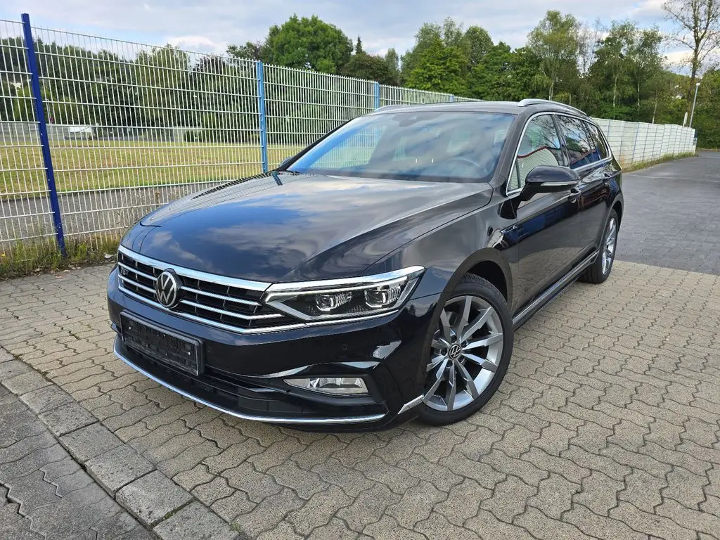 Photo 1 : Volkswagen Passat 2021 Diesel