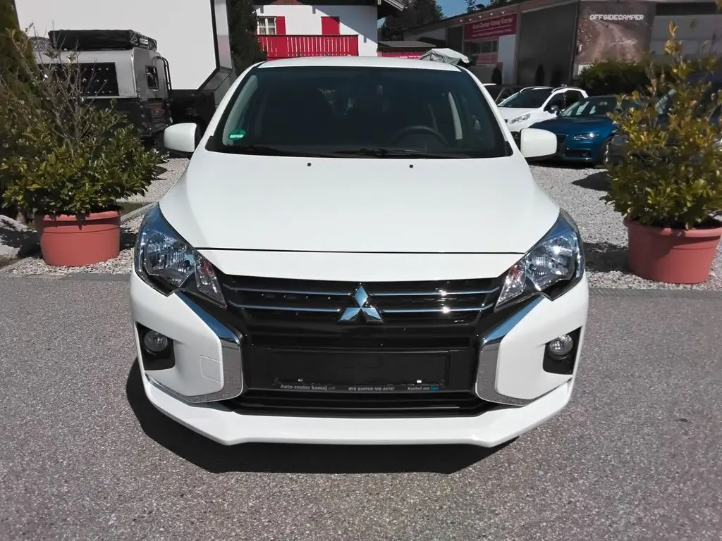 Photo 1 : Mitsubishi Space Star 2023 Petrol