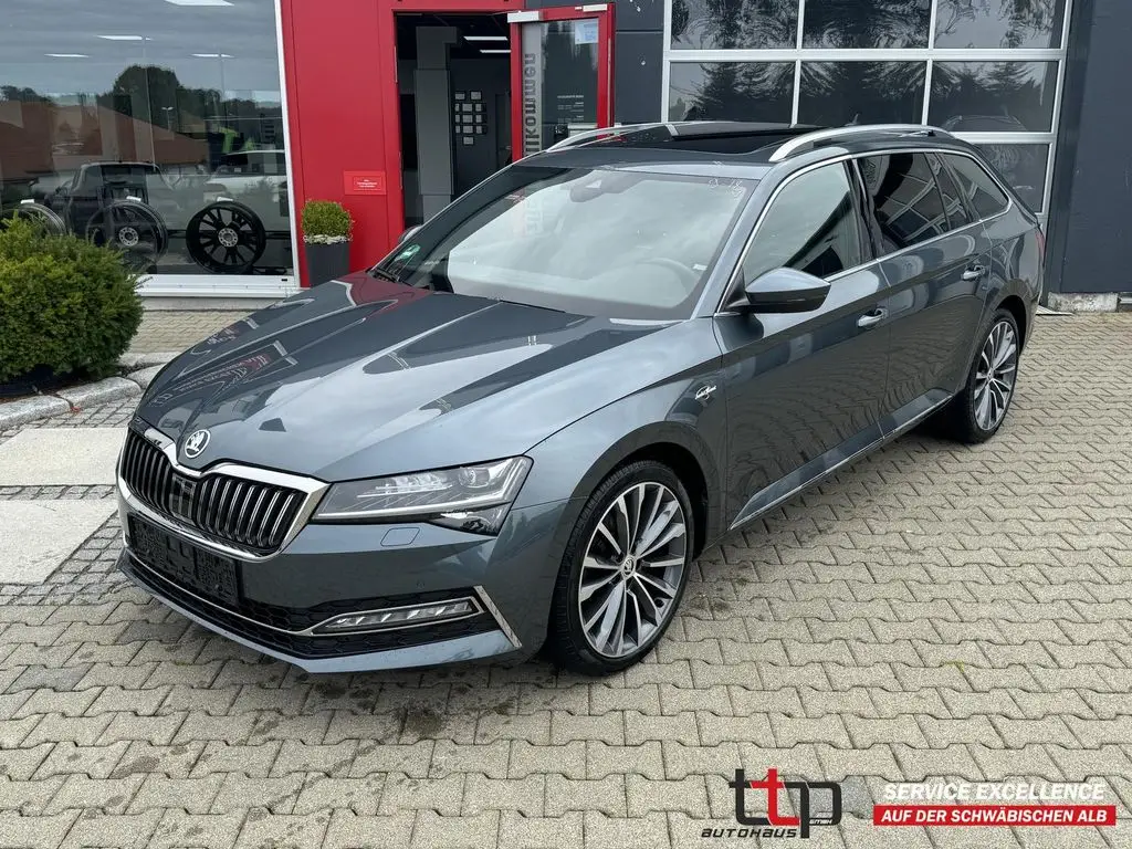 Photo 1 : Skoda Superb 2020 Essence