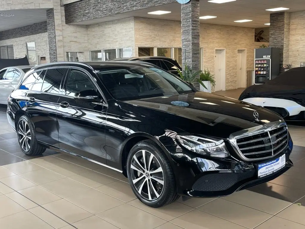 Photo 1 : Mercedes-benz Classe E 2019 Hybride