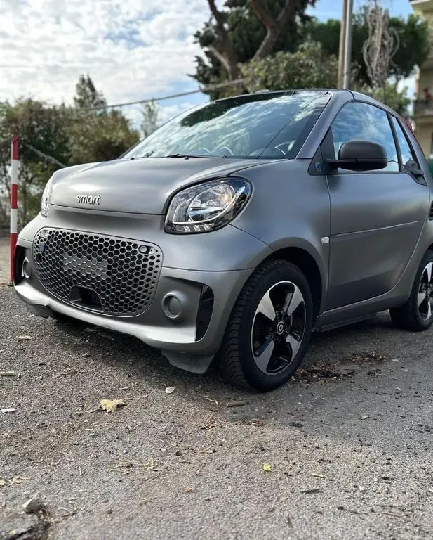 Photo 1 : Smart Fortwo 2021 Non renseigné