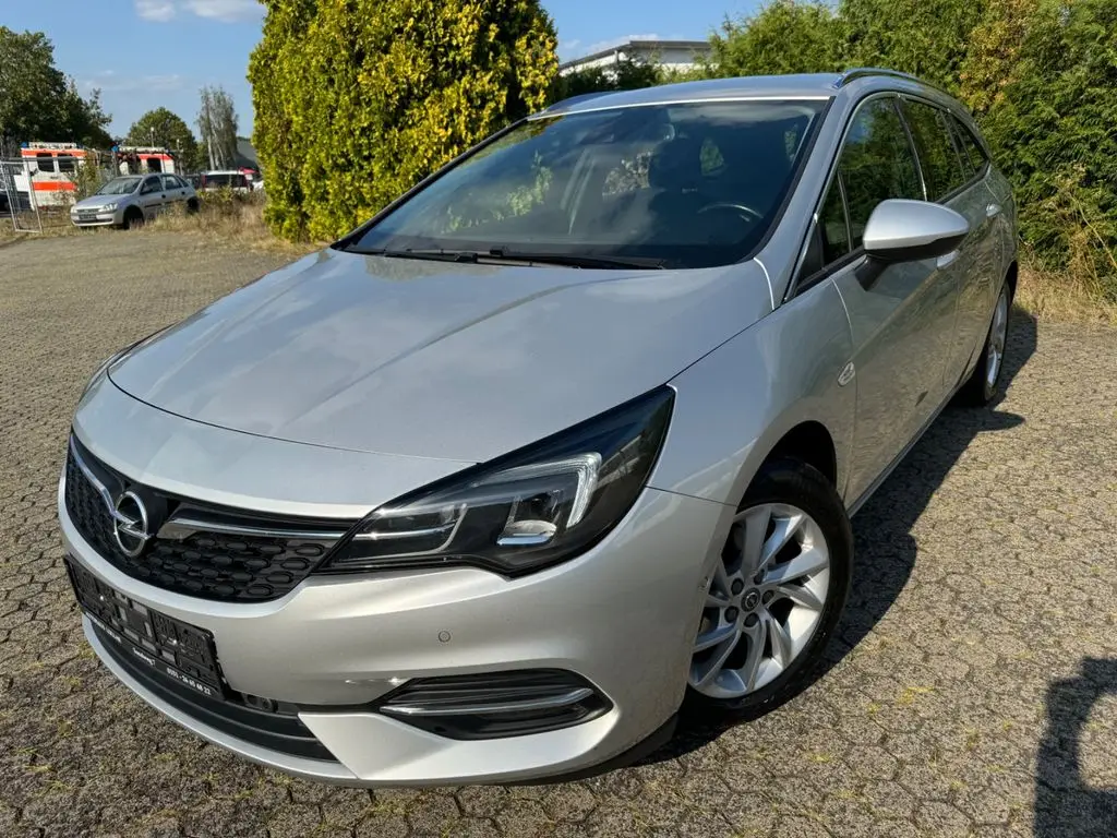 Photo 1 : Opel Astra 2021 Petrol