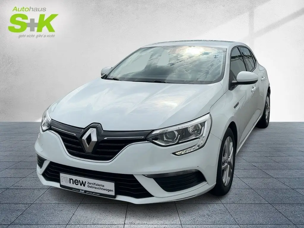 Photo 1 : Renault Megane 2017 Petrol