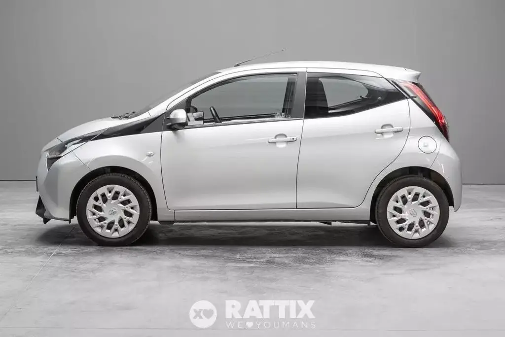 Photo 1 : Toyota Aygo X 2021 Essence