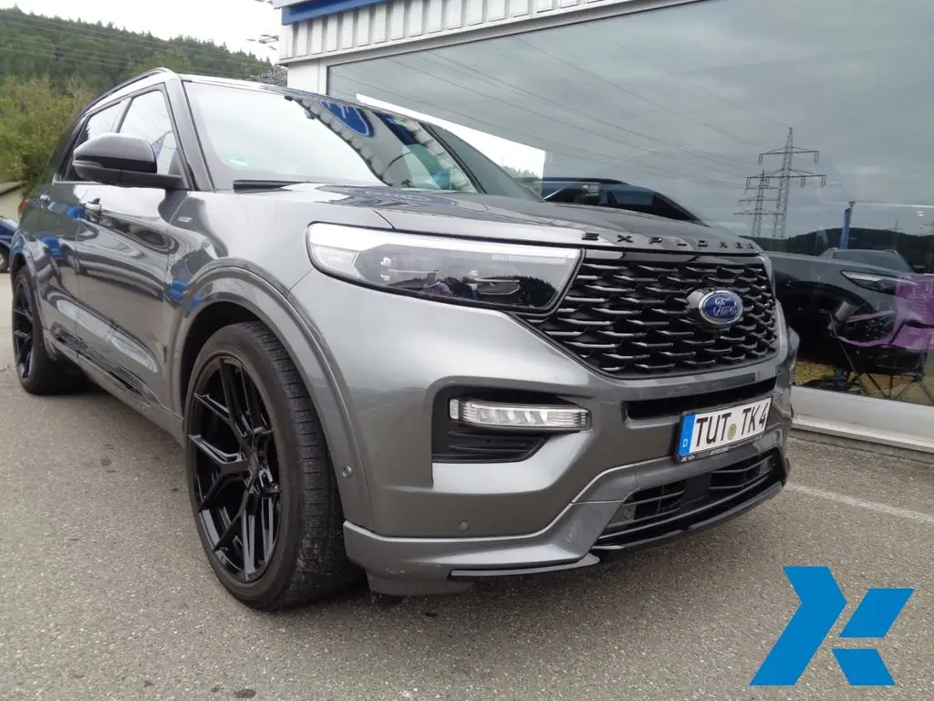 Photo 1 : Ford Explorer 2023 Hybride