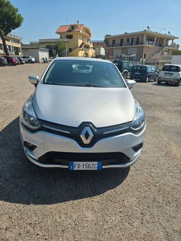 Photo 1 : Renault Clio 2019 Petrol