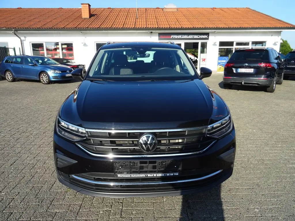 Photo 1 : Volkswagen Tiguan 2023 Petrol