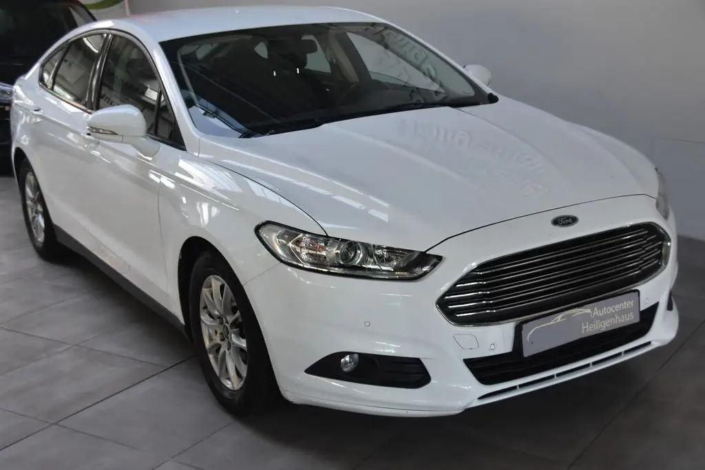 Photo 1 : Ford Mondeo 2016 Essence