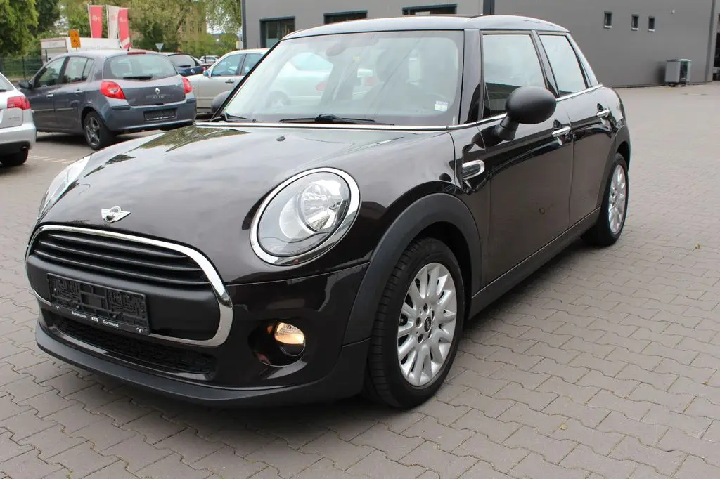 Photo 1 : Mini One 2016 Petrol