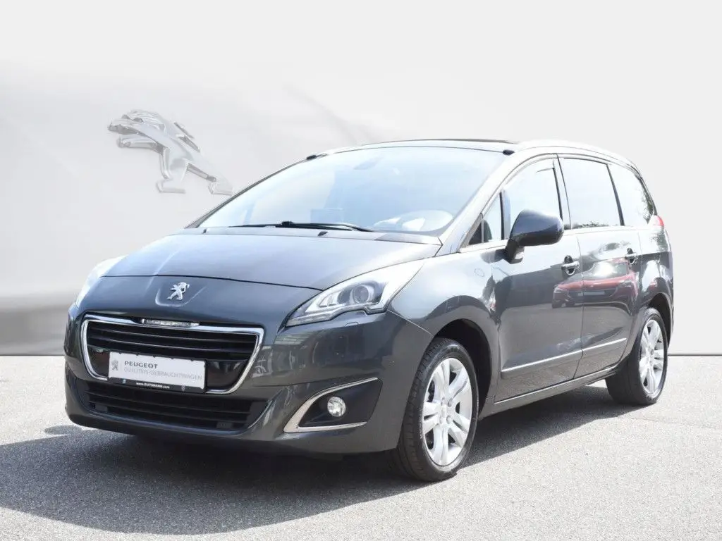 Photo 1 : Peugeot 5008 2016 Diesel