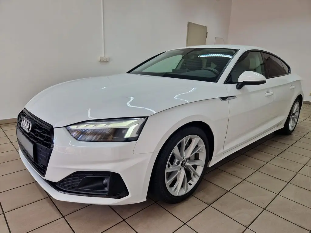 Photo 1 : Audi A5 2021 Diesel