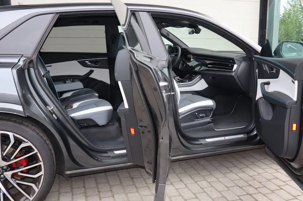 Photo 1 : Audi Sq8 2023 Petrol