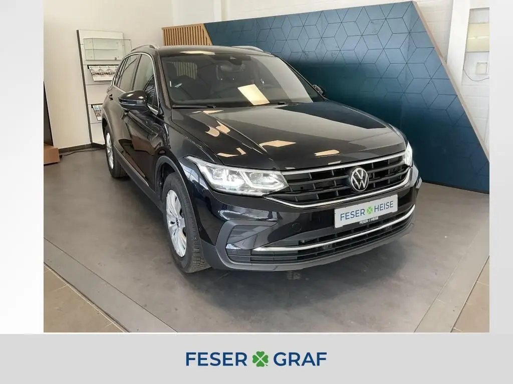 Photo 1 : Volkswagen Tiguan 2023 Petrol