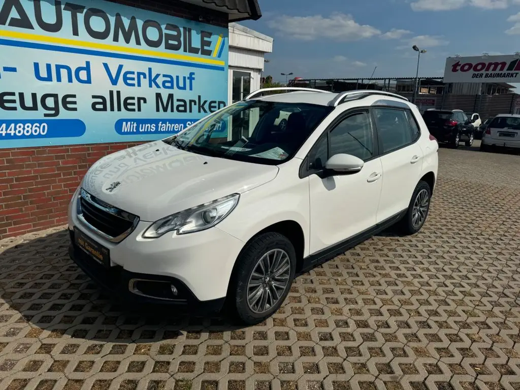 Photo 1 : Peugeot 2008 2015 Petrol