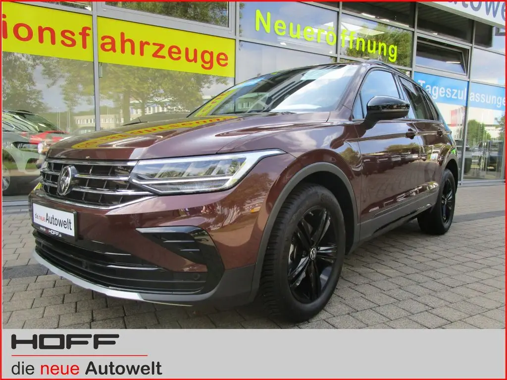 Photo 1 : Volkswagen Tiguan 2023 Essence