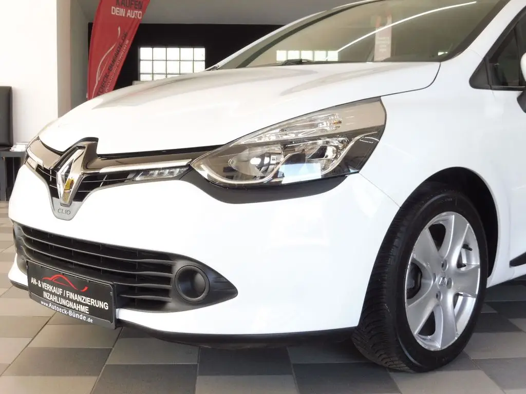 Photo 1 : Renault Clio 2015 Petrol