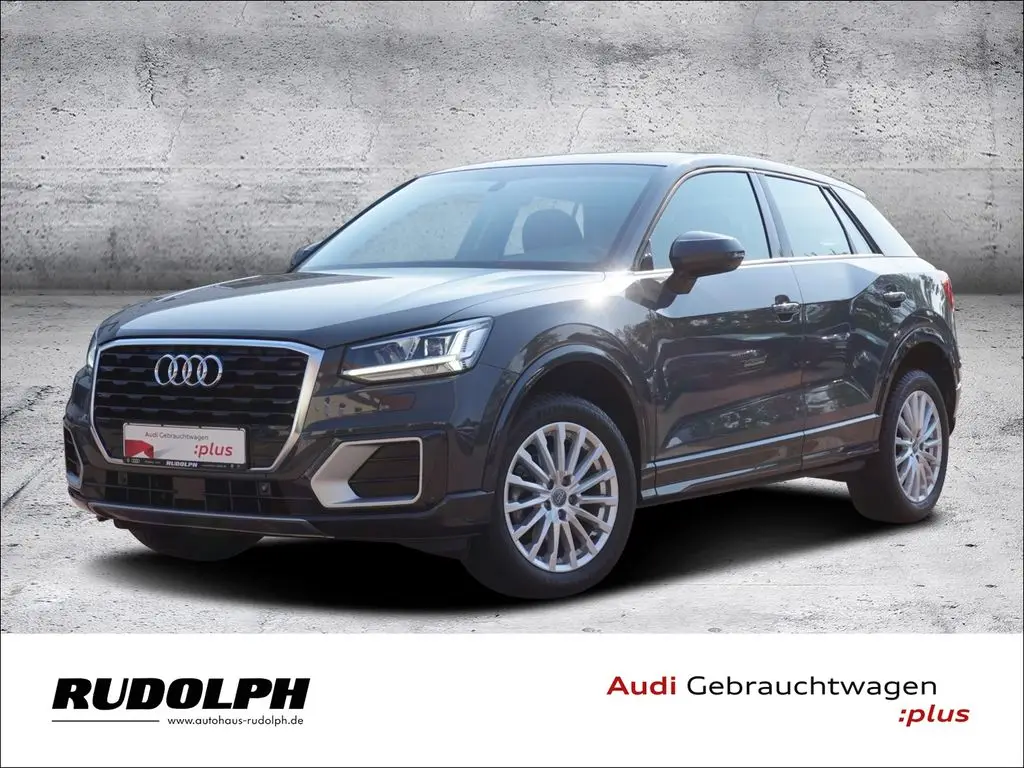 Photo 1 : Audi Q2 2020 Petrol