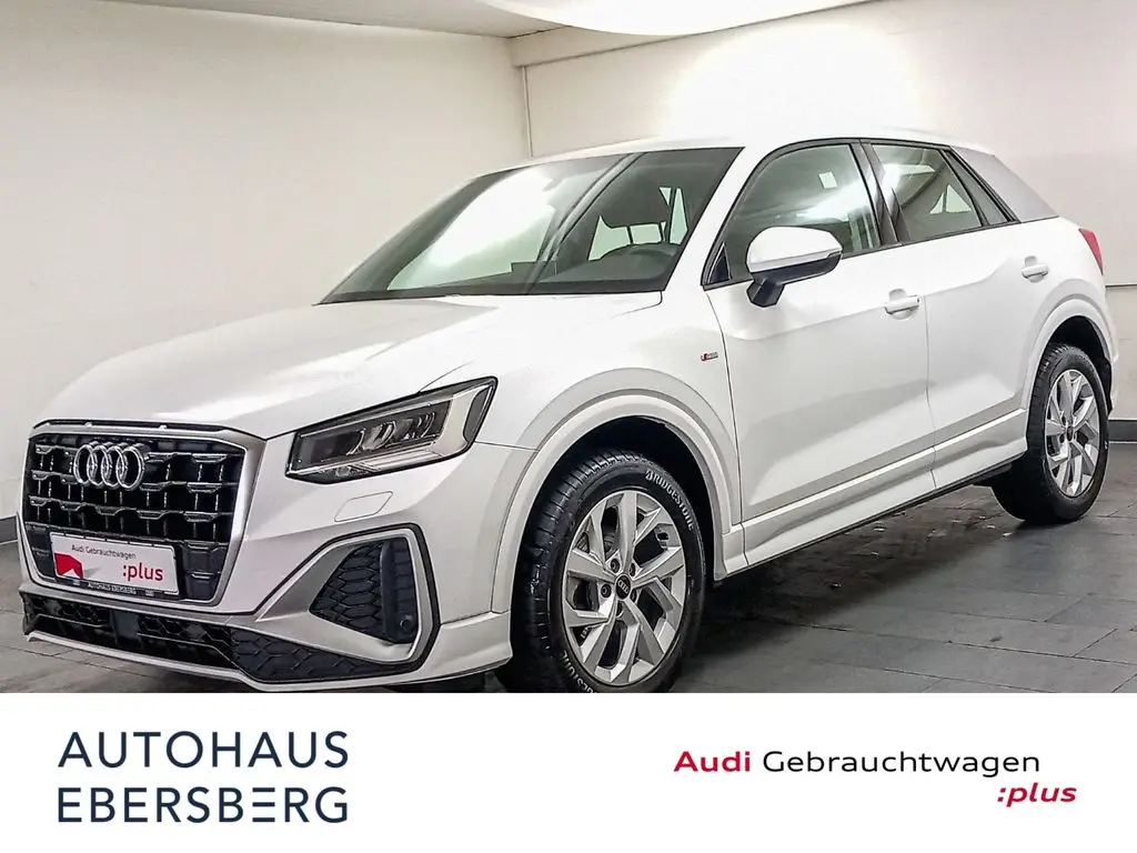 Photo 1 : Audi Q2 2021 Essence