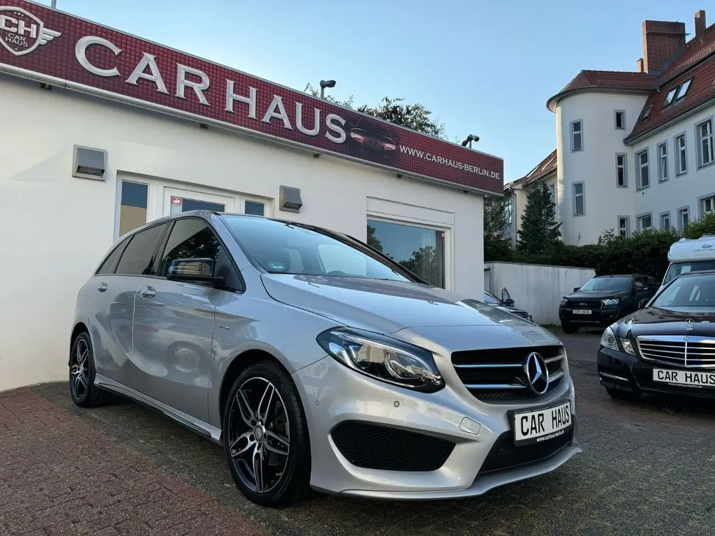 Photo 1 : Mercedes-benz Classe B 2017 Petrol