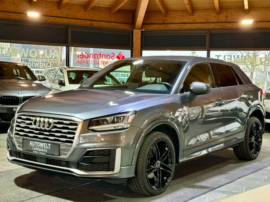 Photo 1 : Audi Q2 2018 Petrol