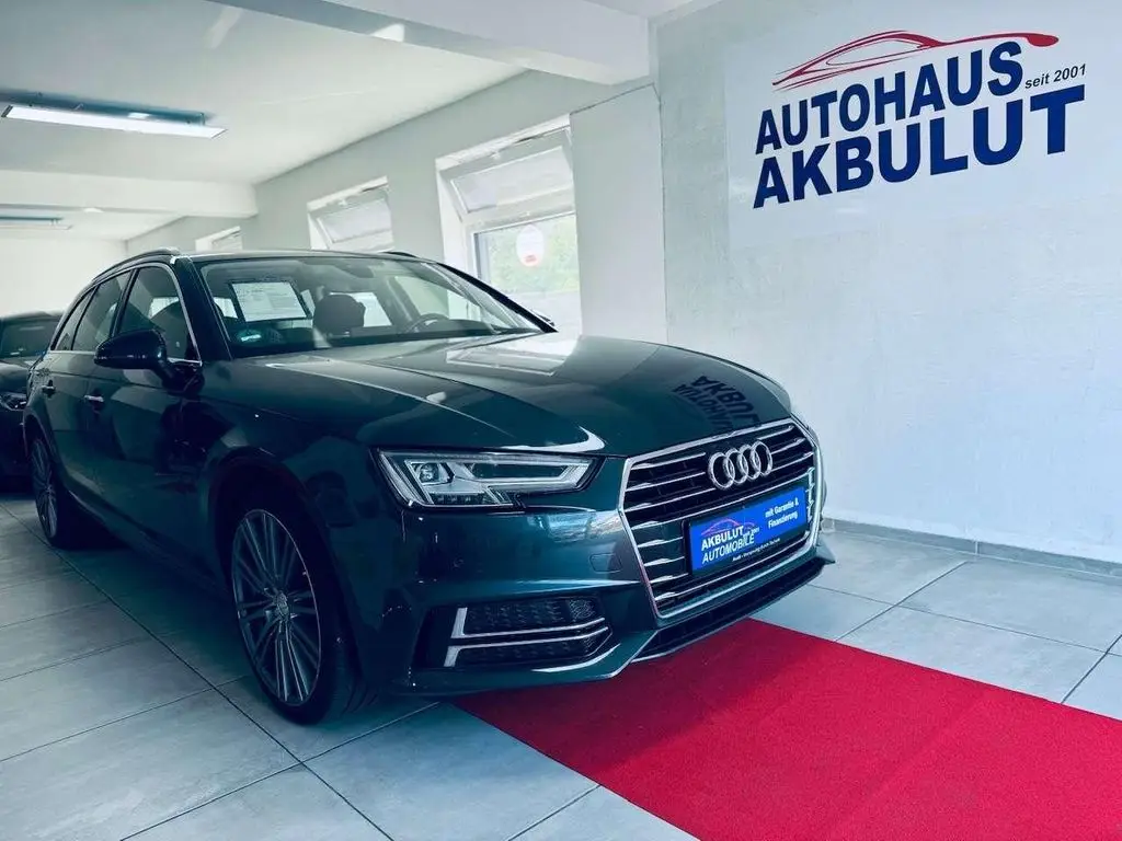 Photo 1 : Audi A4 2019 Others